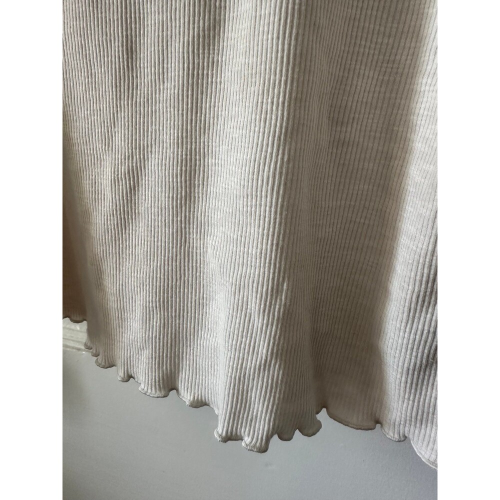 Old Navy Women’s size Large white tank top shirt - Picture 5 of 8
